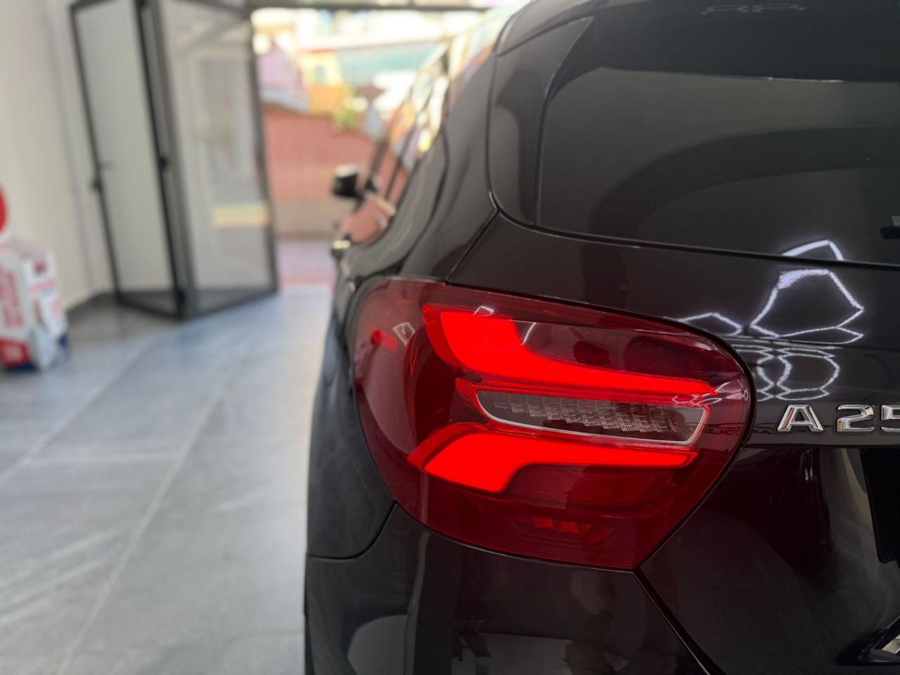 MERCEDES-BENZ A 250 4Matic Automatic Premium - 43