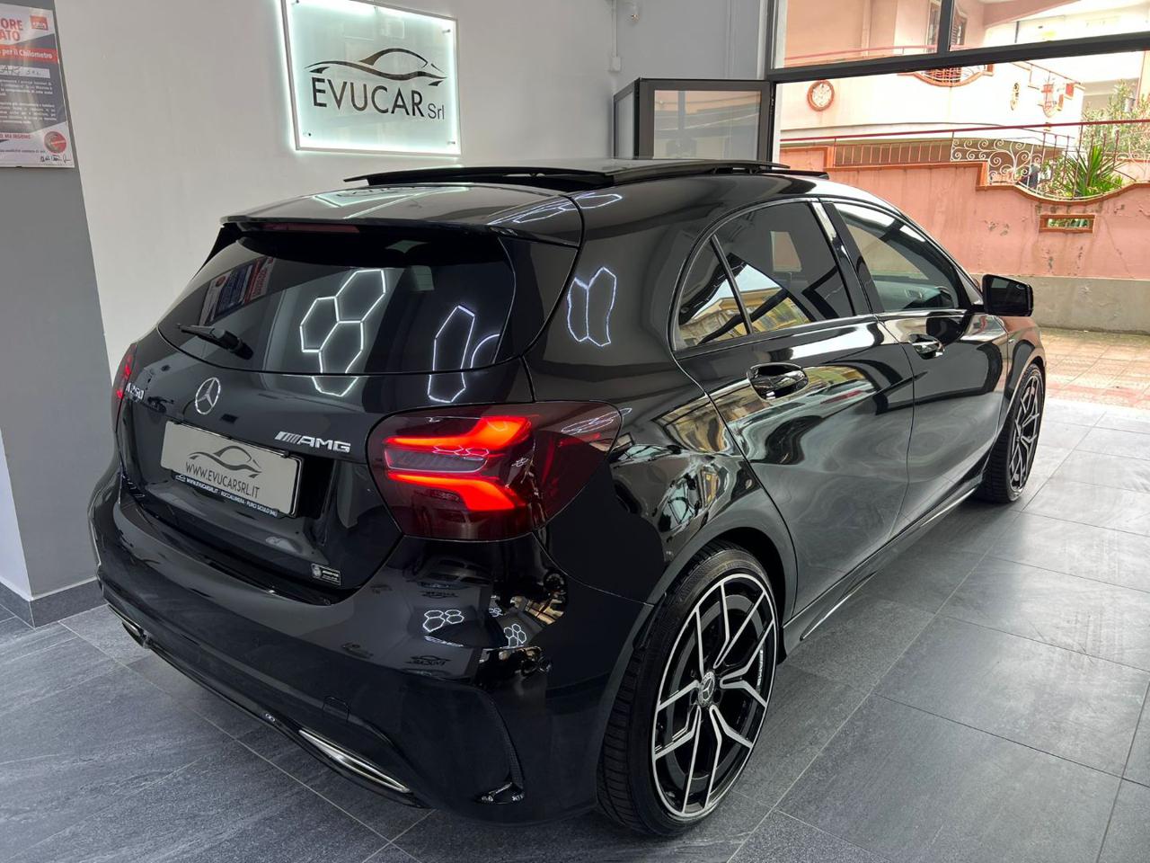 MERCEDES-BENZ A 250 4Matic Automatic Premium - 12