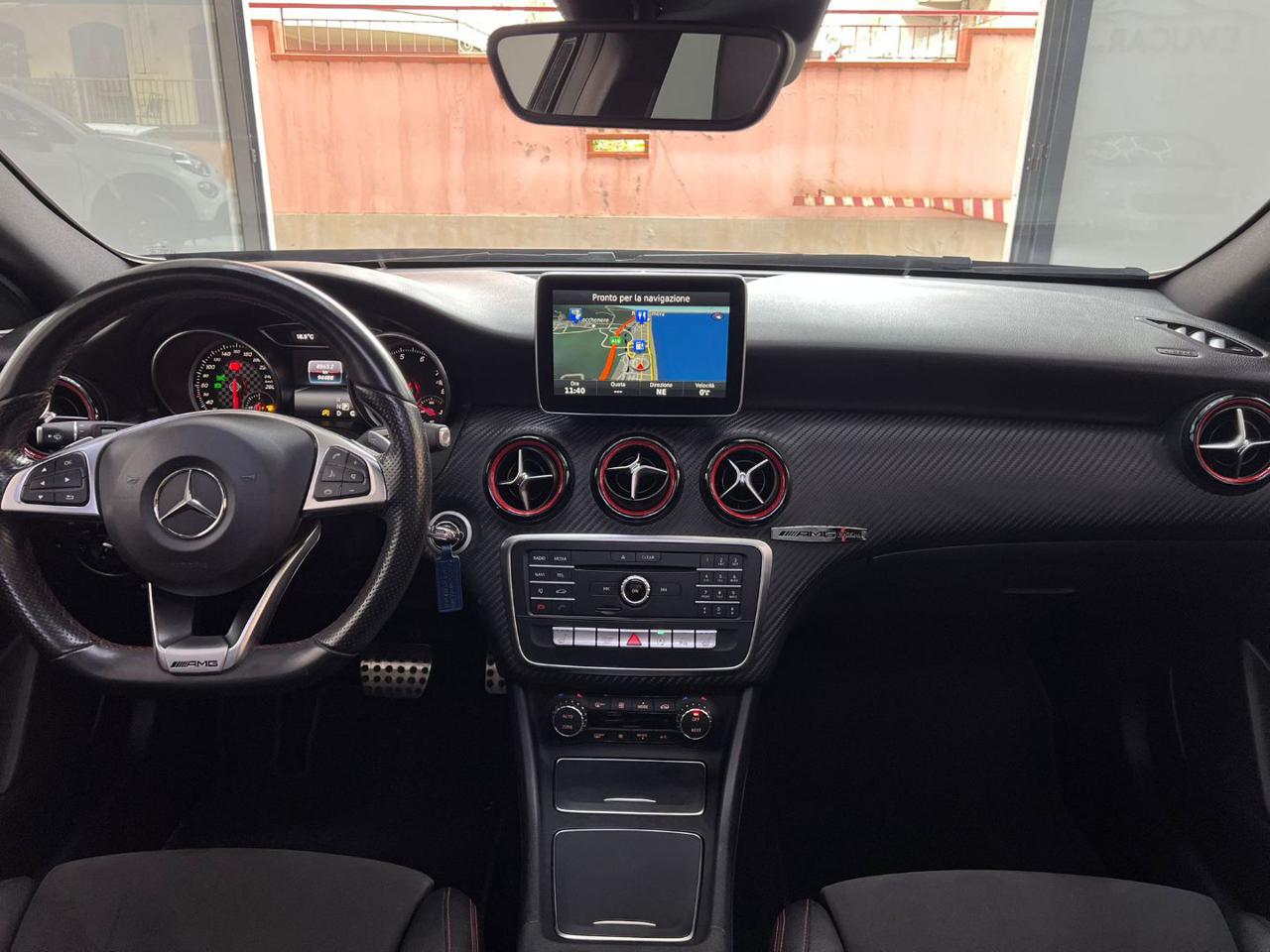 MERCEDES-BENZ A 250 4Matic Automatic Premium - 25