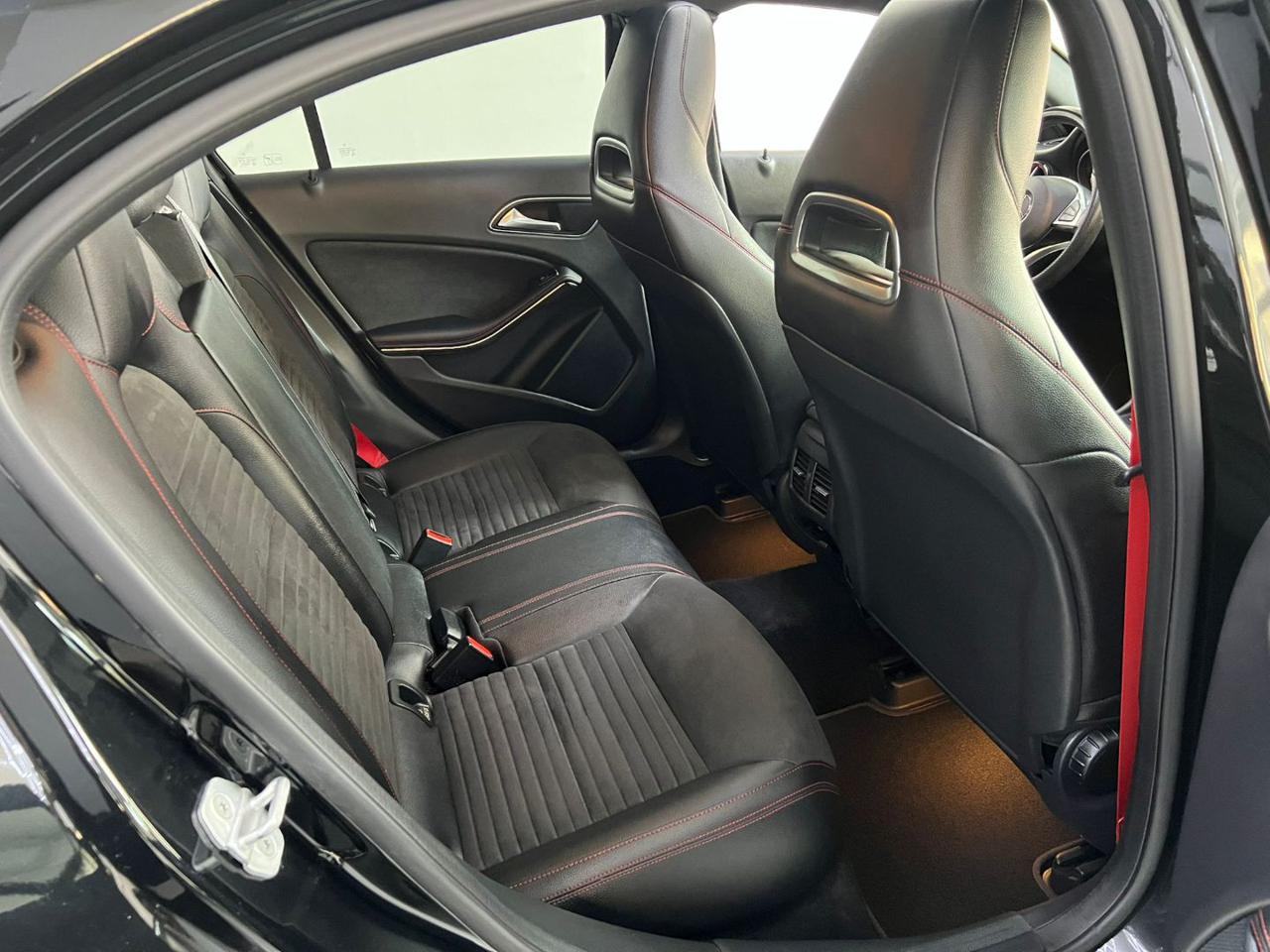 MERCEDES-BENZ A 250 4Matic Automatic Premium - 21