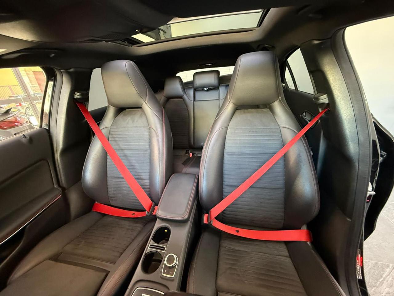 MERCEDES-BENZ A 250 4Matic Automatic Premium - 39