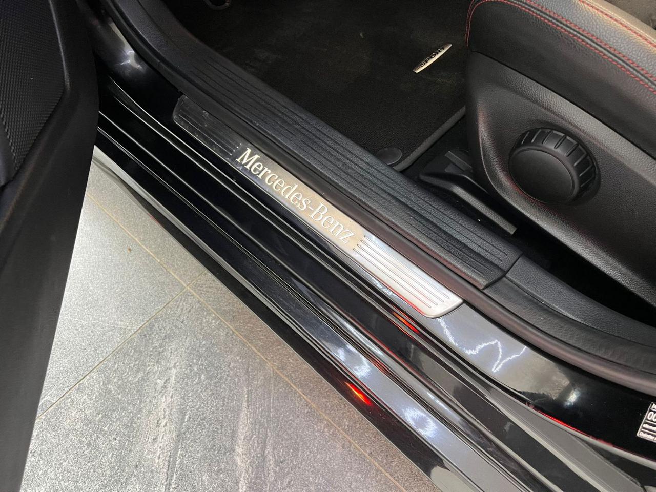 MERCEDES-BENZ A 250 4Matic Automatic Premium - 28