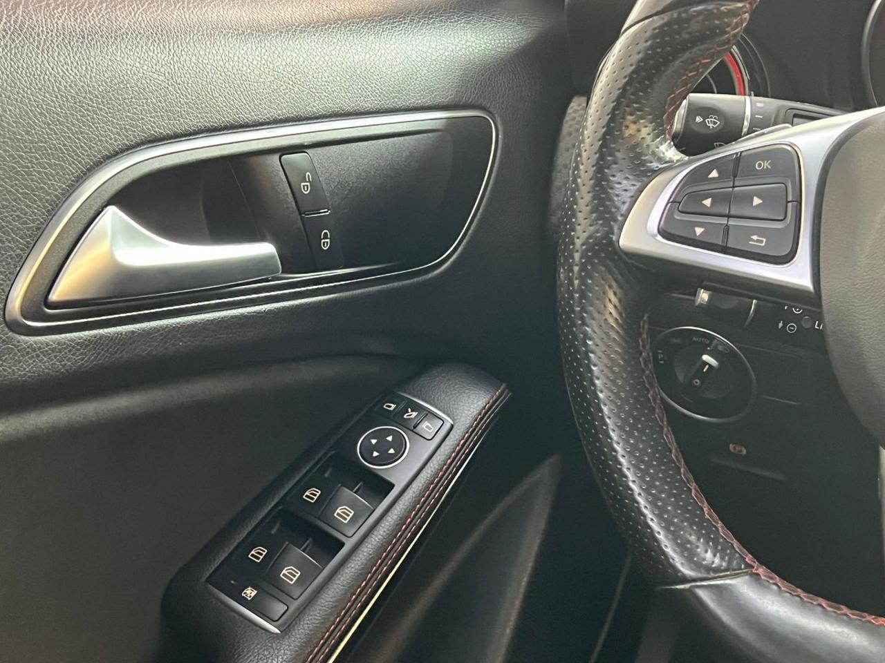 MERCEDES-BENZ A 250 4Matic Automatic Premium - 27