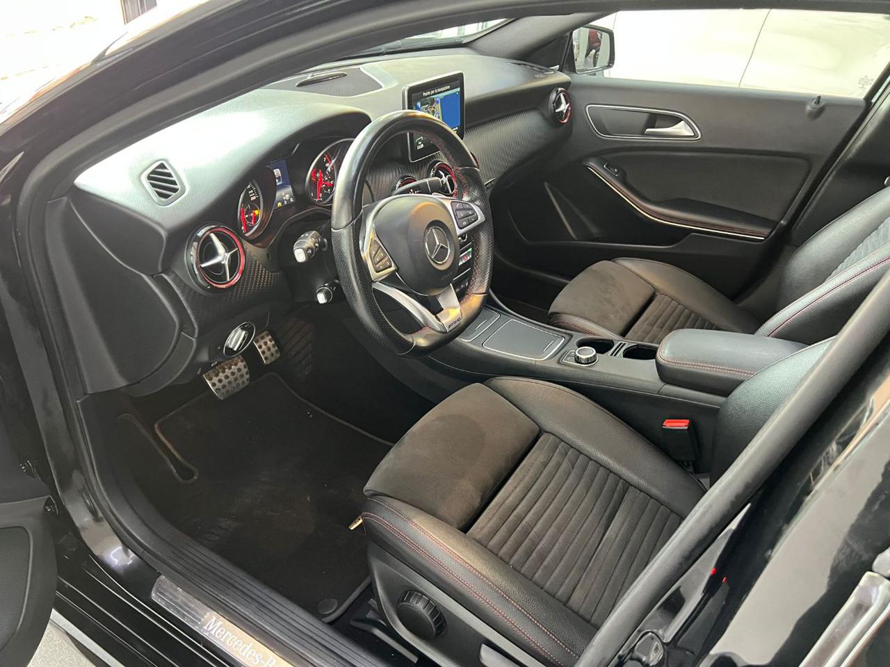 MERCEDES-BENZ A 250 4Matic Automatic Premium - 18