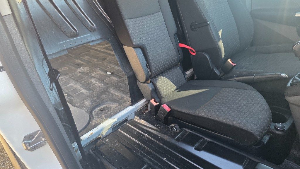 FORD Transit Connect 220 1.5 TDCi 100CV PL 3posti Trend E6dtemp L2 - 9