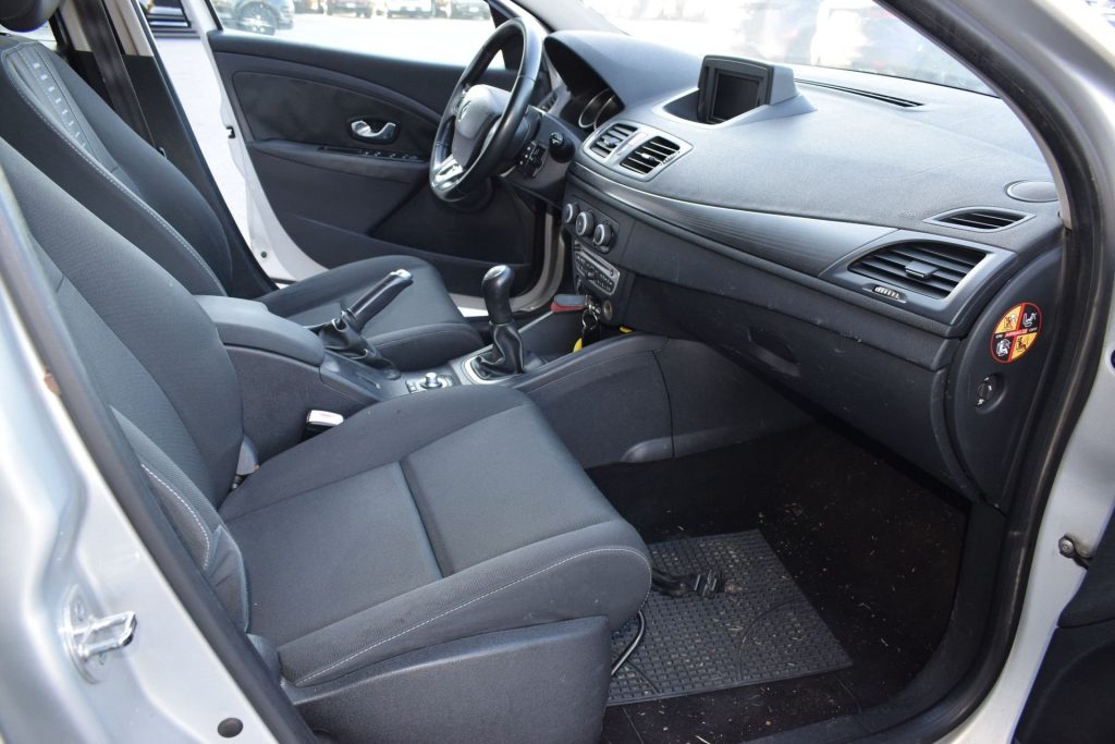 RENAULT Megane Mégane 1.5 dCi 90CV SporTour Confort PER OPERATORI - 11