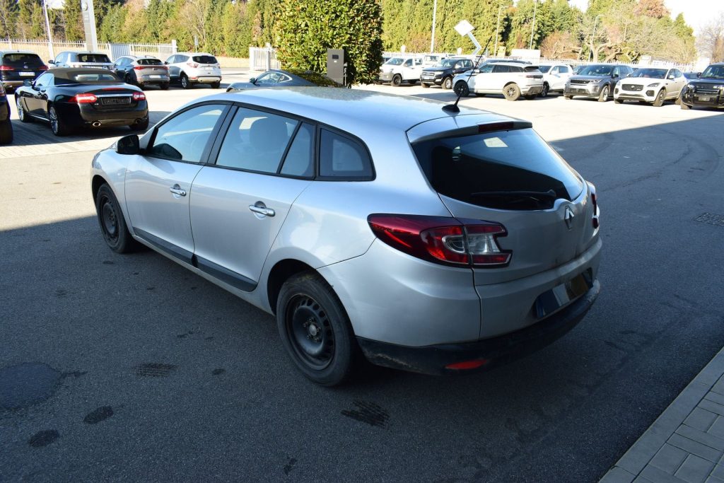 RENAULT Megane Mégane 1.5 dCi 90CV SporTour Confort PER OPERATORI - 6