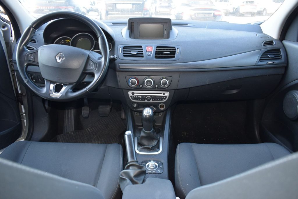 RENAULT Megane Mégane 1.5 dCi 90CV SporTour Confort PER OPERATORI - 9
