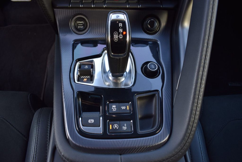 JAGUAR F-Type 2.0 aut. Coupé R-Dynamic BLACK - 13