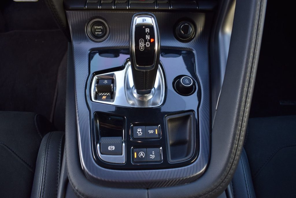 JAGUAR F-Type 2.0 aut. Coupé R-Dynamic BLACK - 13