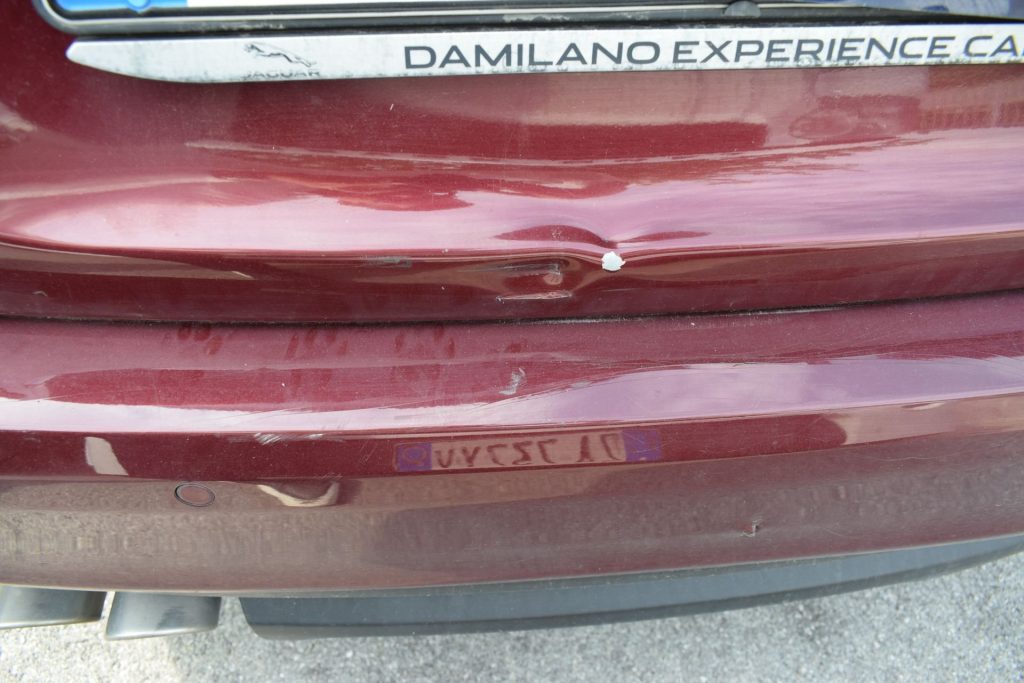 JAGUAR XE 2.0 D Turbo 180 CV AWD AUT. R-SPORT MOTORE DA SOST - 24