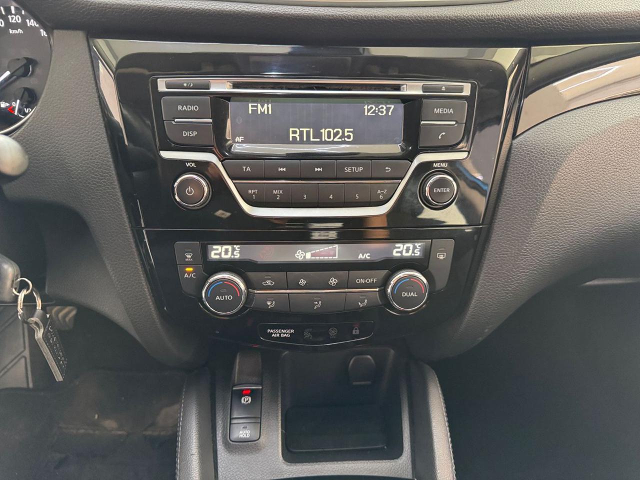 NISSAN Qashqai 1.5 dCi Visia - 27