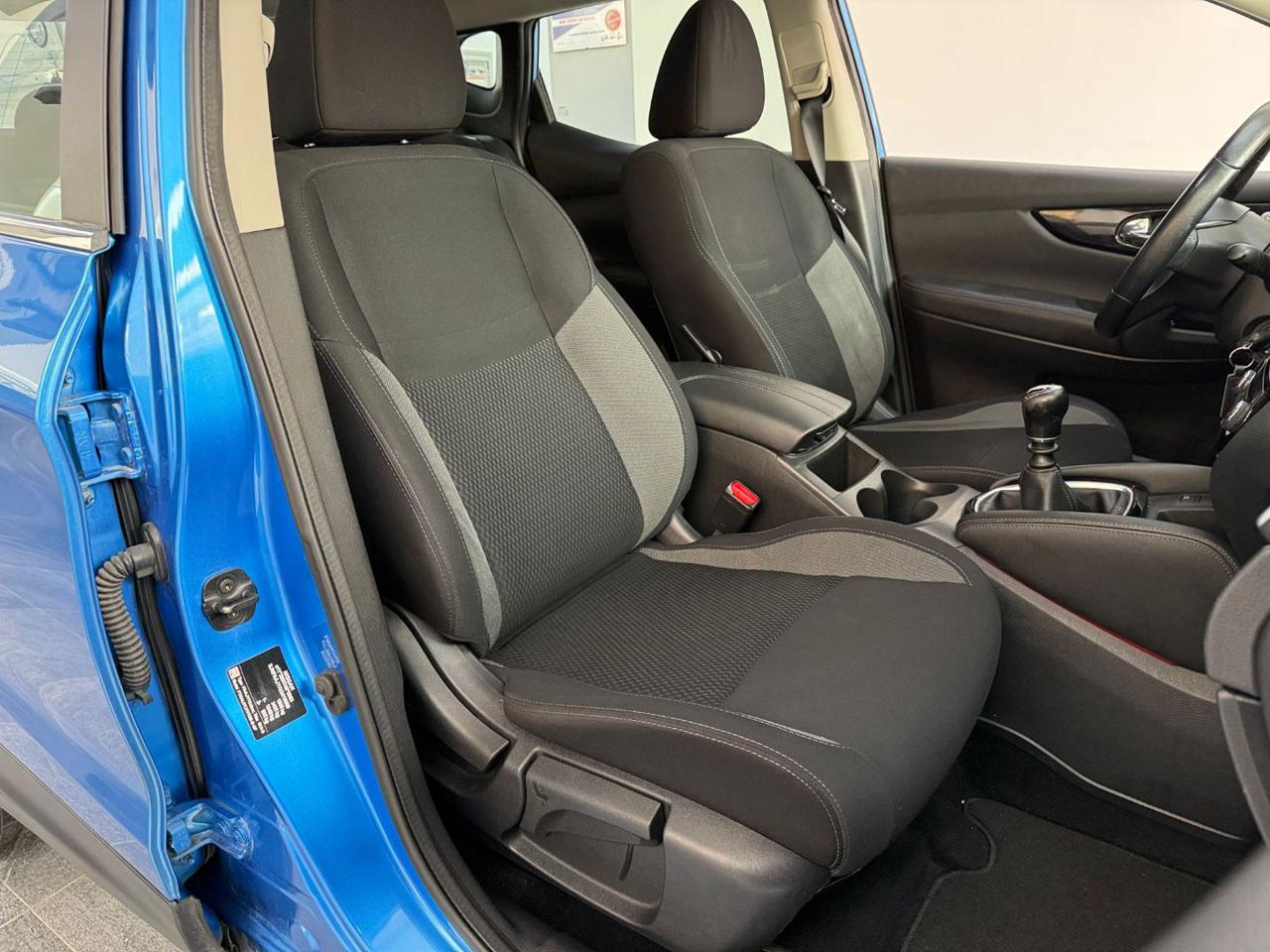 NISSAN Qashqai 1.5 dCi Visia - 20