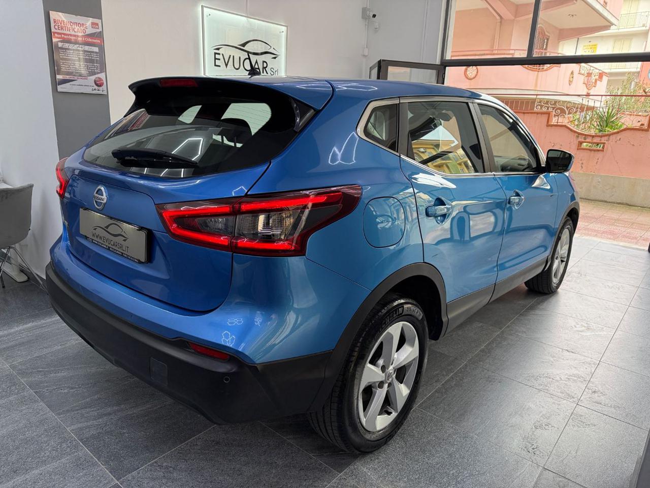 NISSAN Qashqai 1.5 dCi Visia - 6