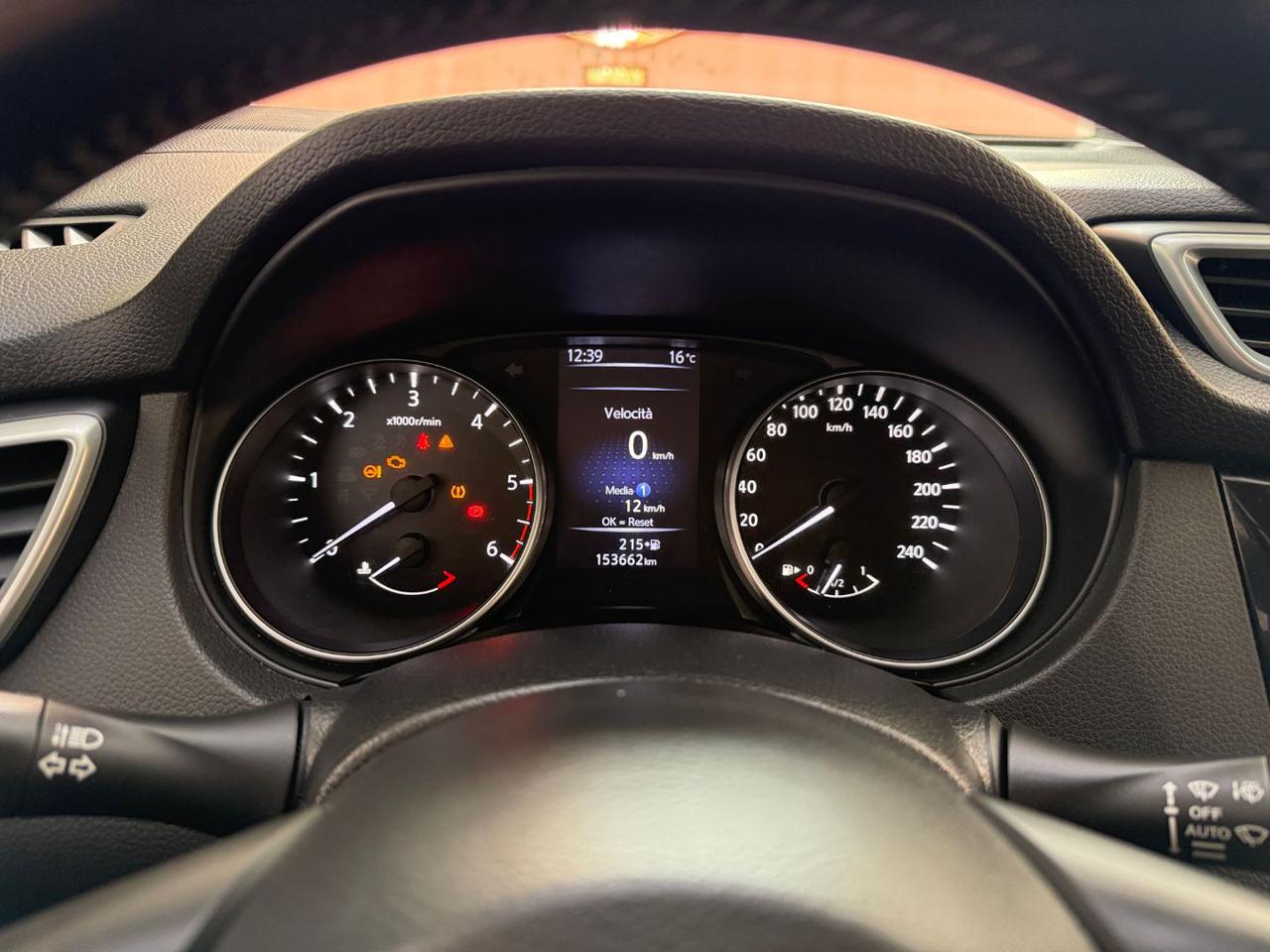 NISSAN Qashqai 1.5 dCi Visia - 32