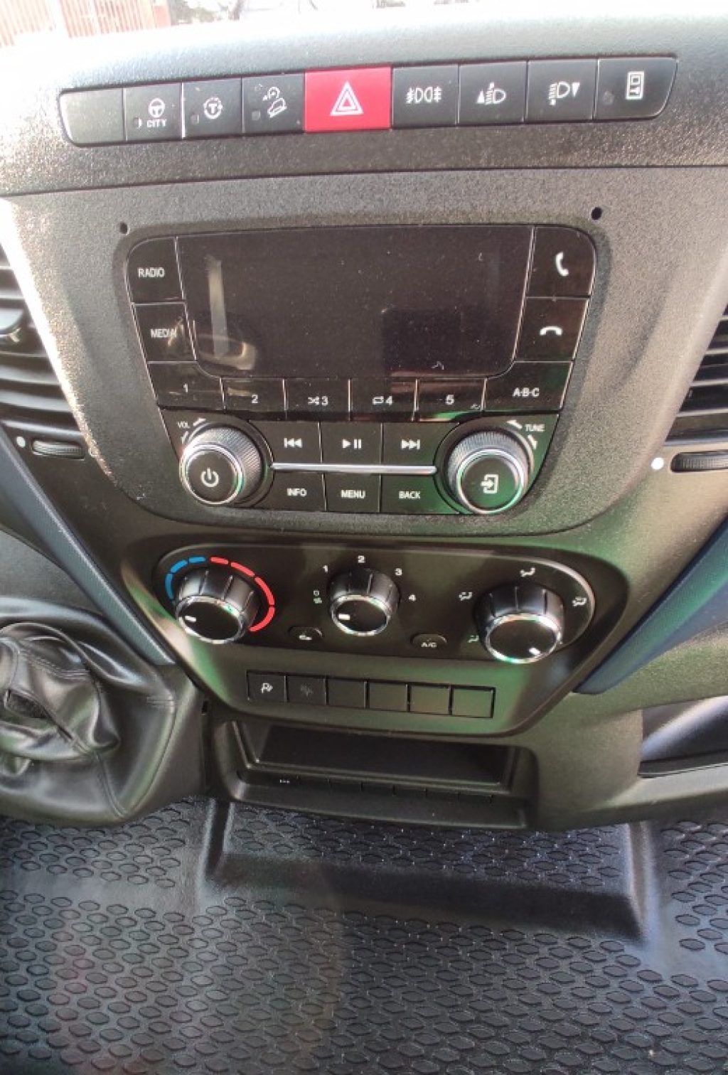 IVECO DAILY 3.0 METANO  35C14N NV 3520. H2 BLUE P. QUAD- - 7