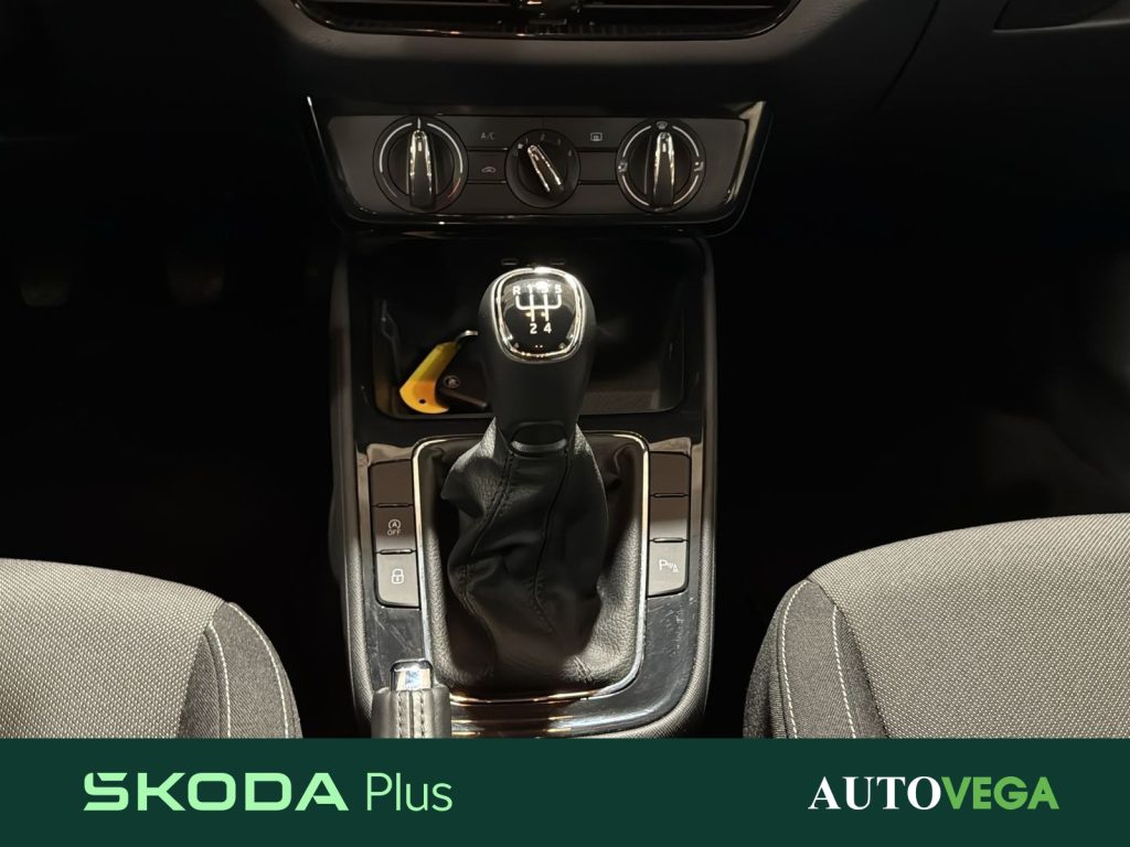 SKODA Fabia 1.0 mpi selection 80cv - 10