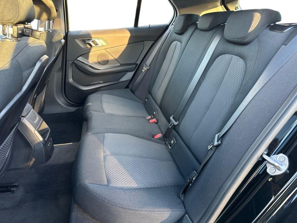 BMW 116 i 5p. Advantage Aut. - 11