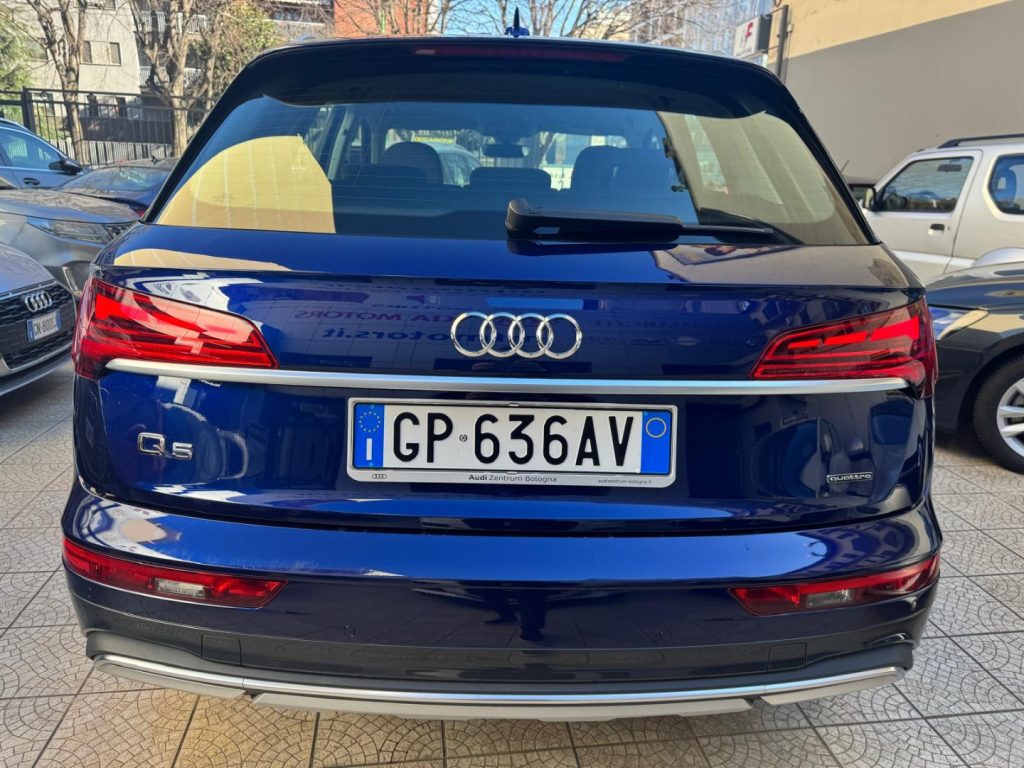 AUDI Q5 40 TDI 204 CV quattro S-TRONIC BUSINESS ADVANCED - 6