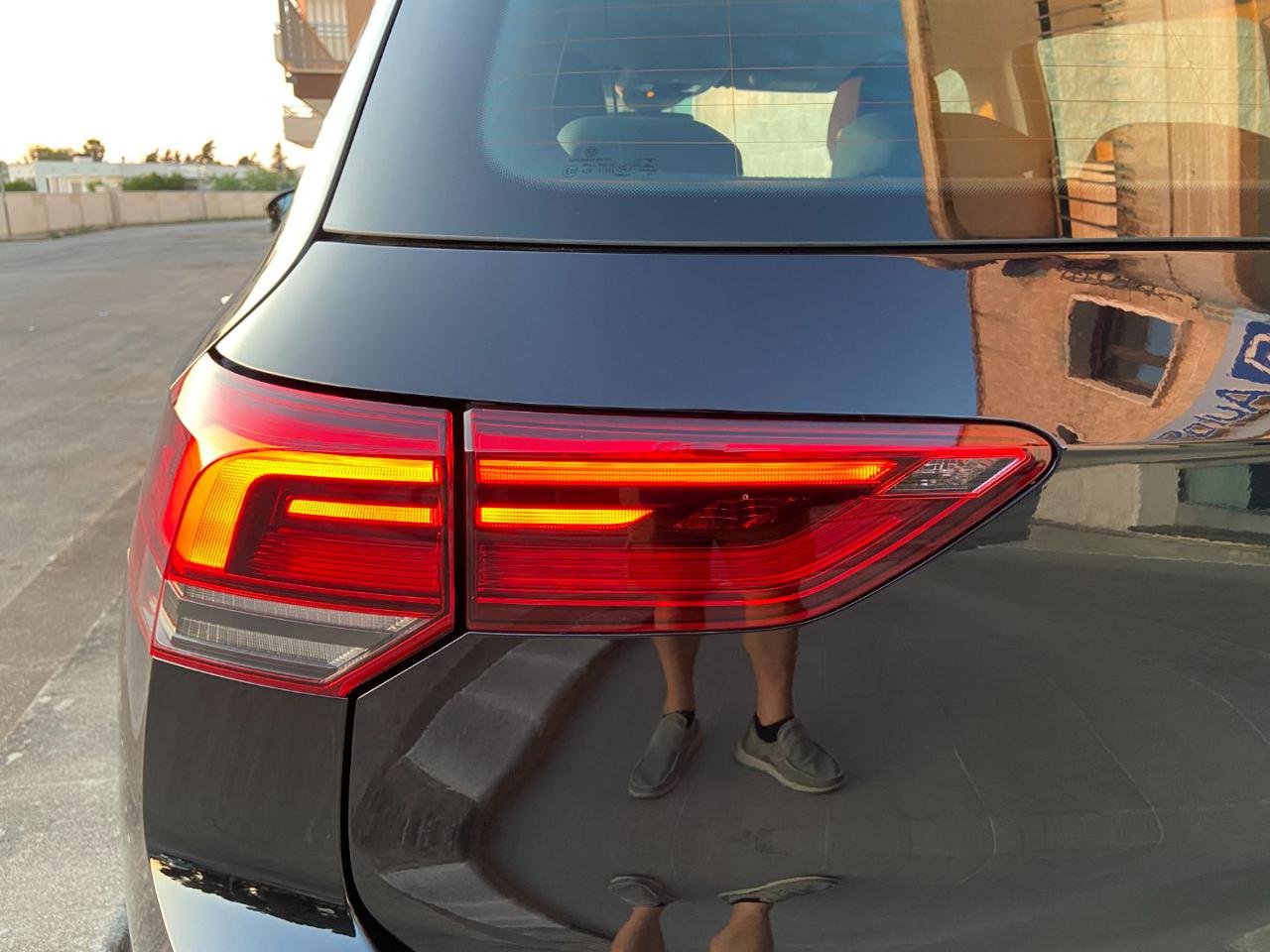 VOLKSWAGEN Golf 2.0 TDI DSG SCR Life COCKPIT-LUCI AMBIENTE - 30