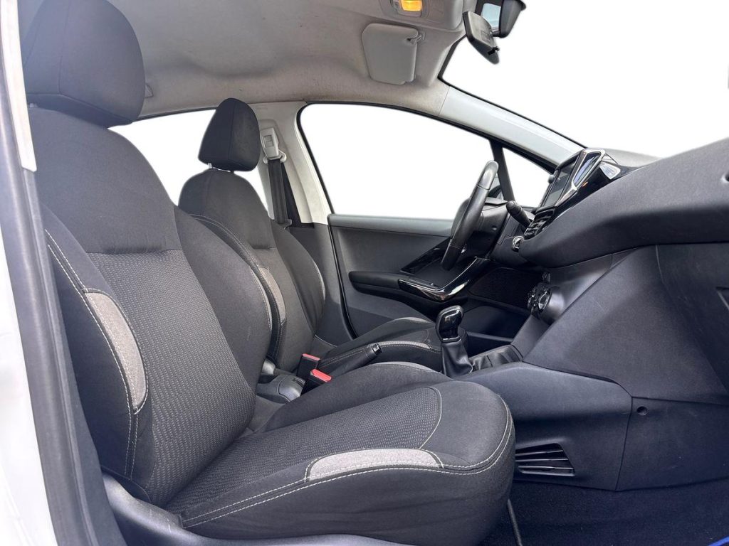 PEUGEOT 208 1.2 82 CV 5p Active - 10