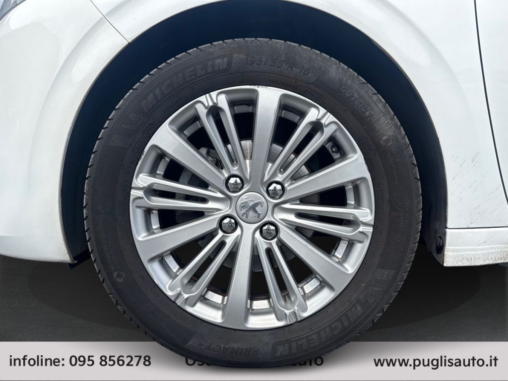 PEUGEOT 208 1.2 82 CV 5p Active - 14