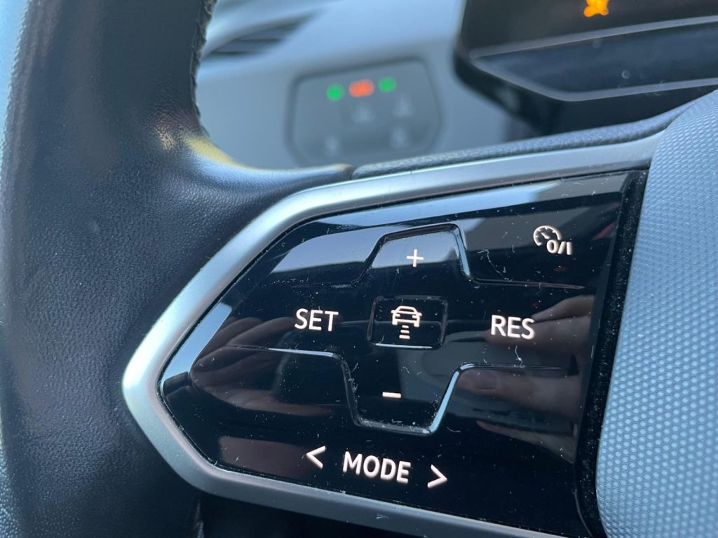 VOLKSWAGEN ID.3 1ST Plus LED Navi Pro 18 App Connect ACC - 9