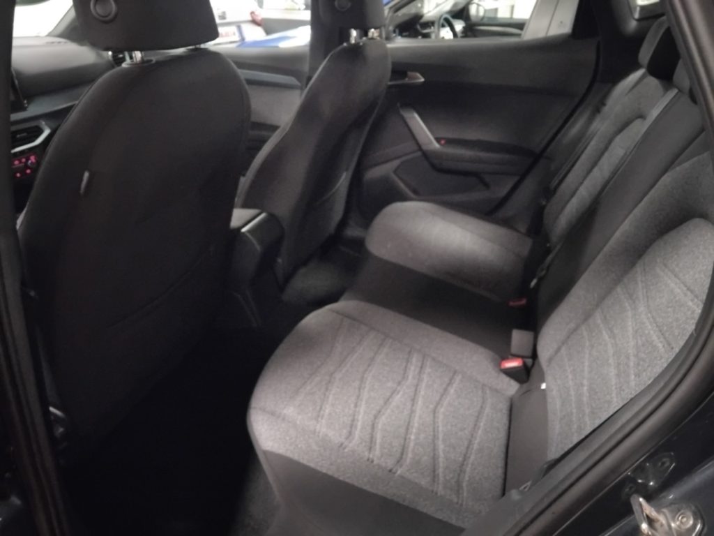 SEAT Arona 1.0 EcoTSI 110 CV DSG Experience 18 - 8