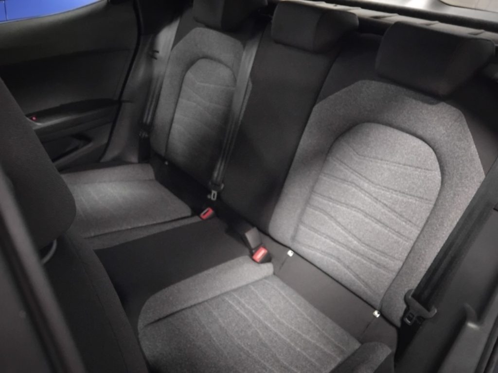 SEAT Arona 1.0 EcoTSI 110 CV DSG Experience 18 - 9