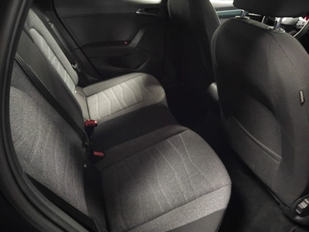 SEAT Arona 1.0 EcoTSI 110 CV DSG Experience 18 - 10