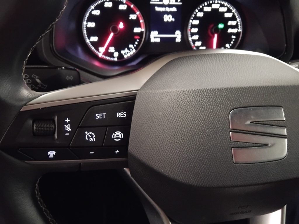 SEAT Arona 1.0 EcoTSI 110 CV DSG Experience 18 - 23