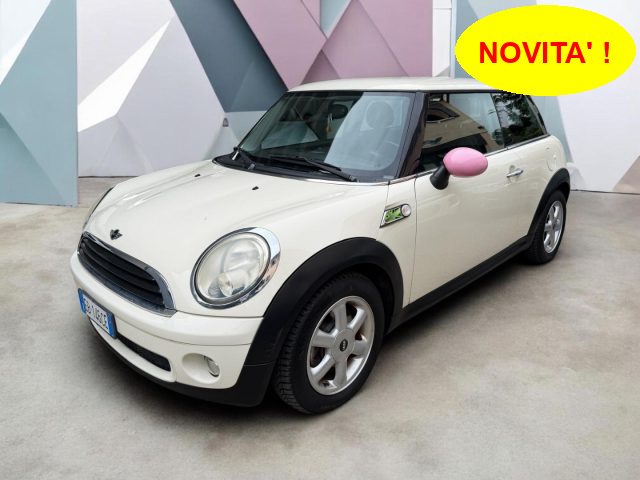 MINI One Bianco pastello