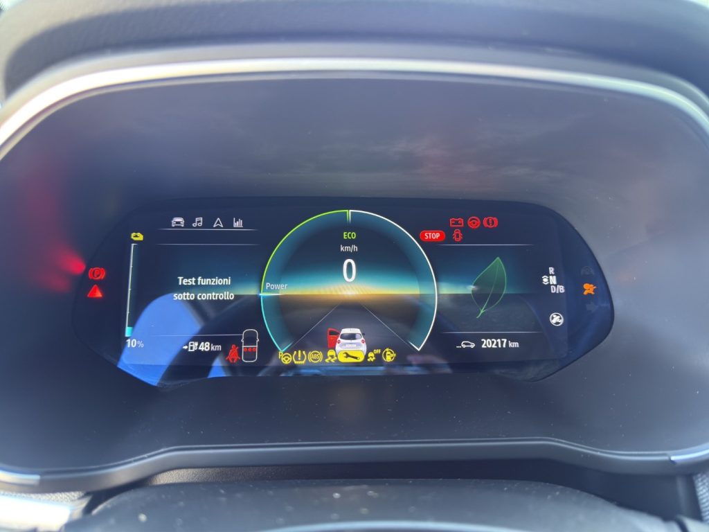 RENAULT ZOE Intens R135 - 11