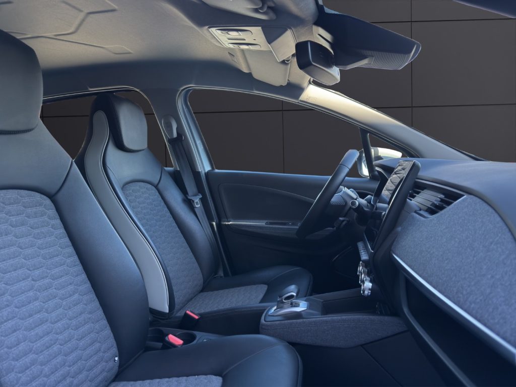 RENAULT ZOE Intens R135 - 18