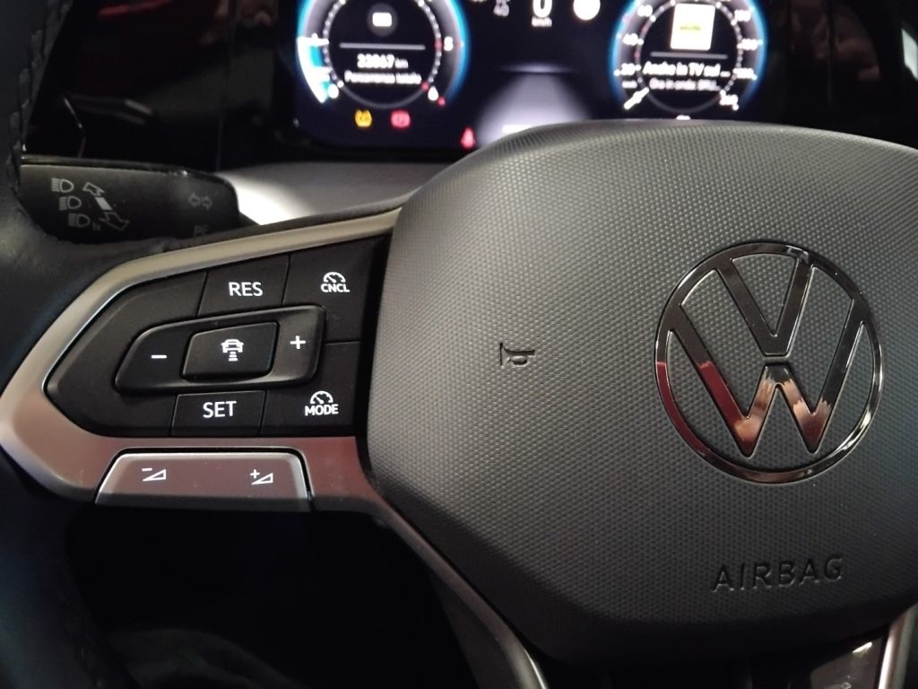 VOLKSWAGEN Golf 2.0 TDI 115 CV SCR Life - 22