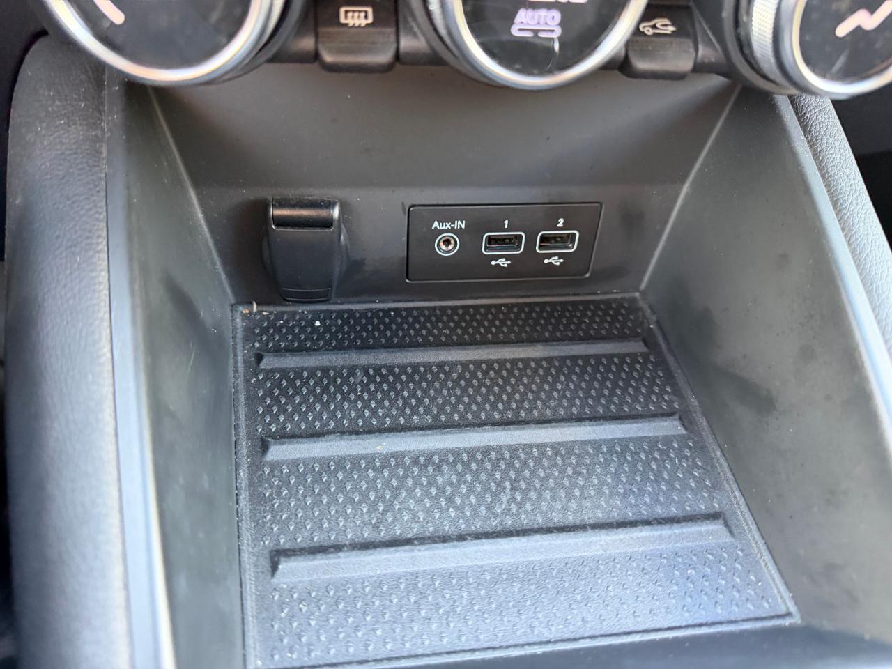 RENAULT Captur Plug-in Hybrid E-Tech 160 CV Intens - 22