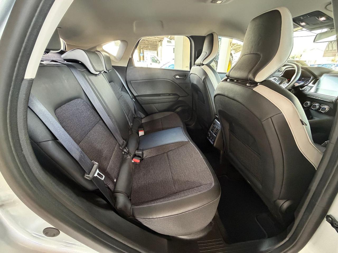 RENAULT Captur Plug-in Hybrid E-Tech 160 CV Intens - 15