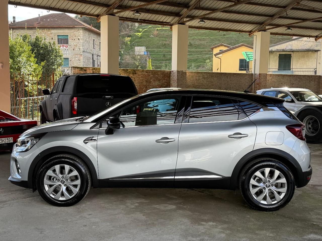 RENAULT Captur Plug-in Hybrid E-Tech 160 CV Intens - 7