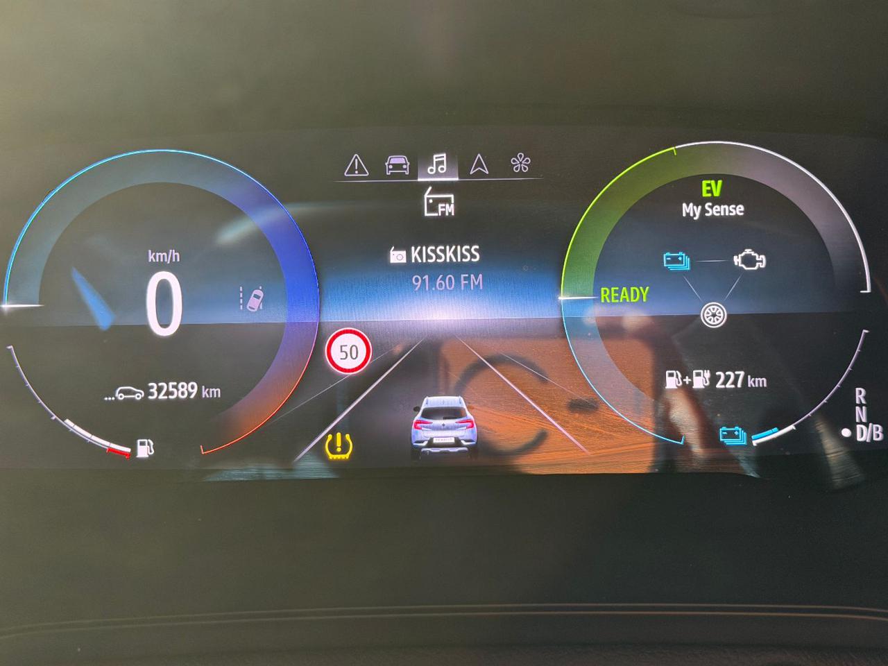 RENAULT Captur Plug-in Hybrid E-Tech 160 CV Intens - 24