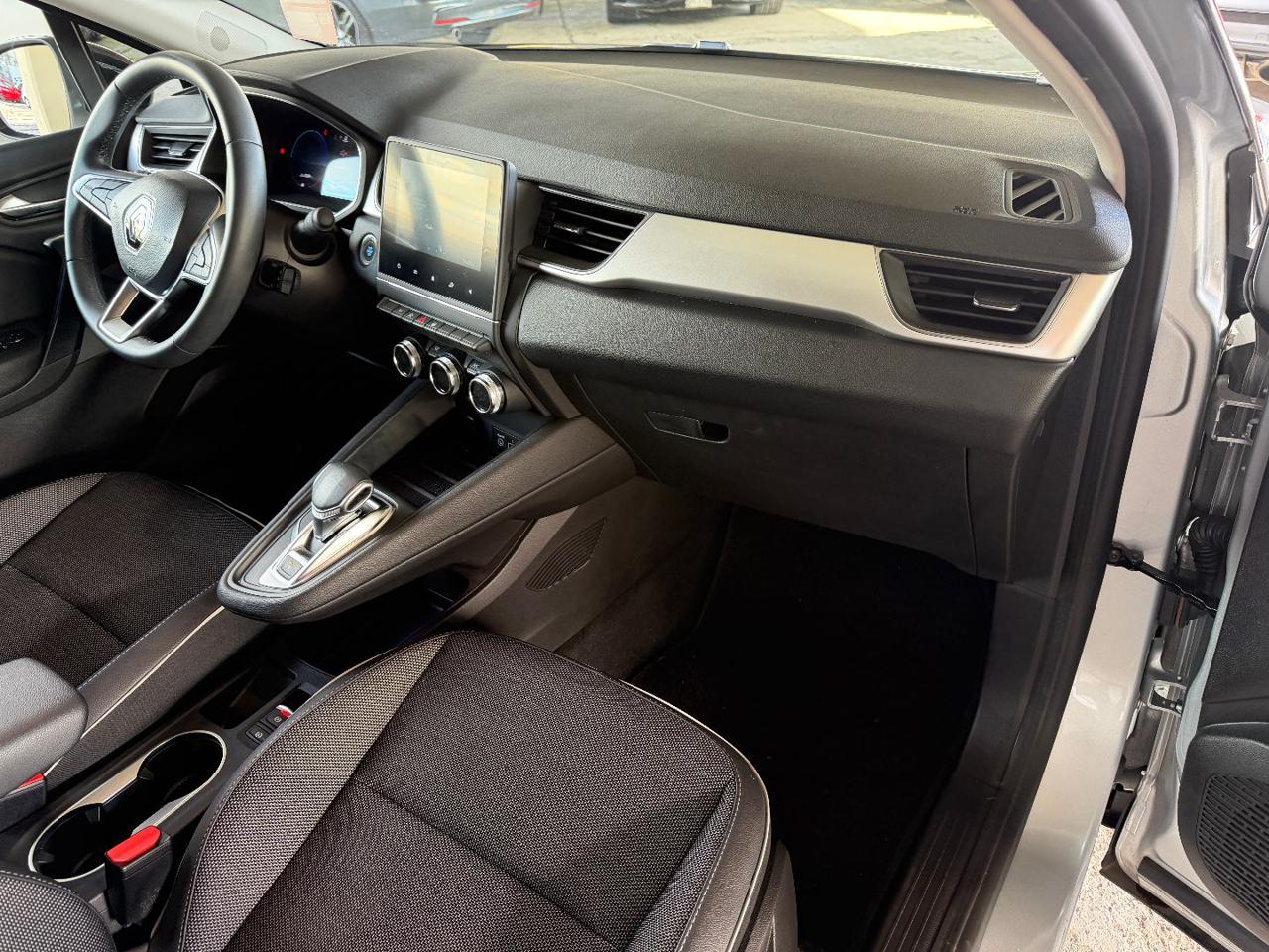 RENAULT Captur Plug-in Hybrid E-Tech 160 CV Intens - 14