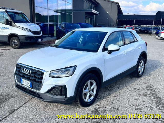 AUDI Q2 Bianco pastello