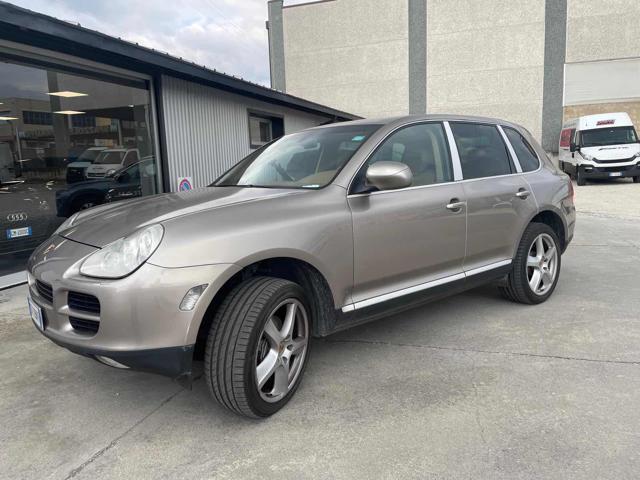 PORSCHE Cayenne Grigio metallizzato