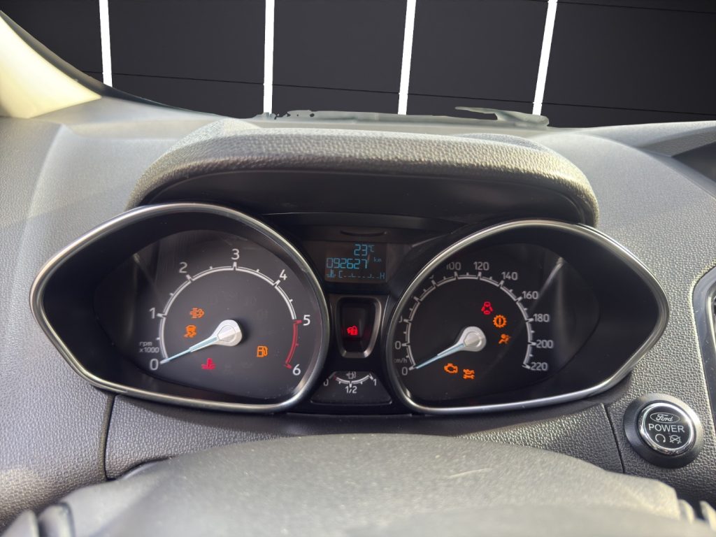 FORD EcoSport 1.5 TDCi 95 CV Plus - 11