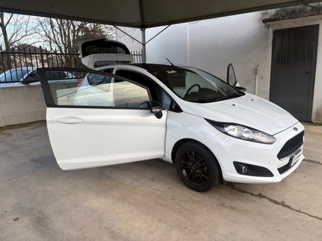 FORD Fiesta 1.0 80CV ST LINE Black & White Edition BELLISSIMA - 36