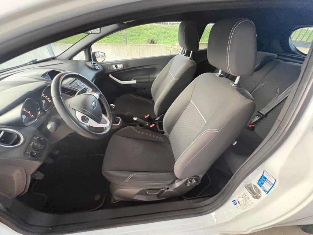 FORD Fiesta 1.0 80CV ST LINE Black & White Edition BELLISSIMA - 13