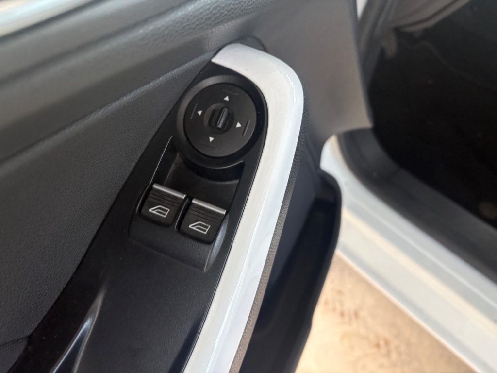 FORD Fiesta 1.0 80CV ST LINE Black & White Edition BELLISSIMA - 17