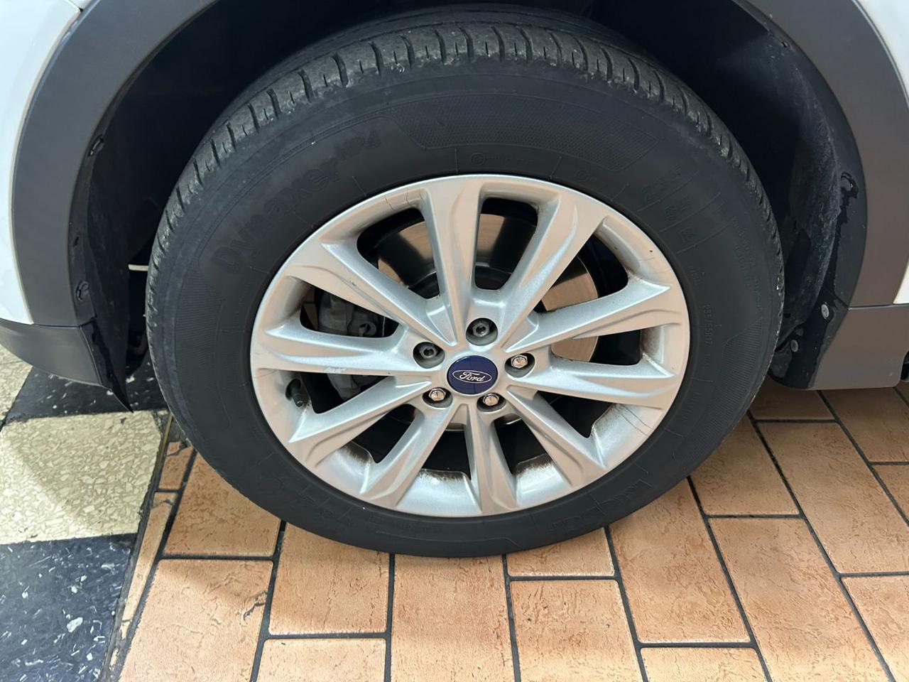 FORD Kuga 2.0 TDCI 150 CV S&S 4WD Powershift Titanium EURO6 - 10