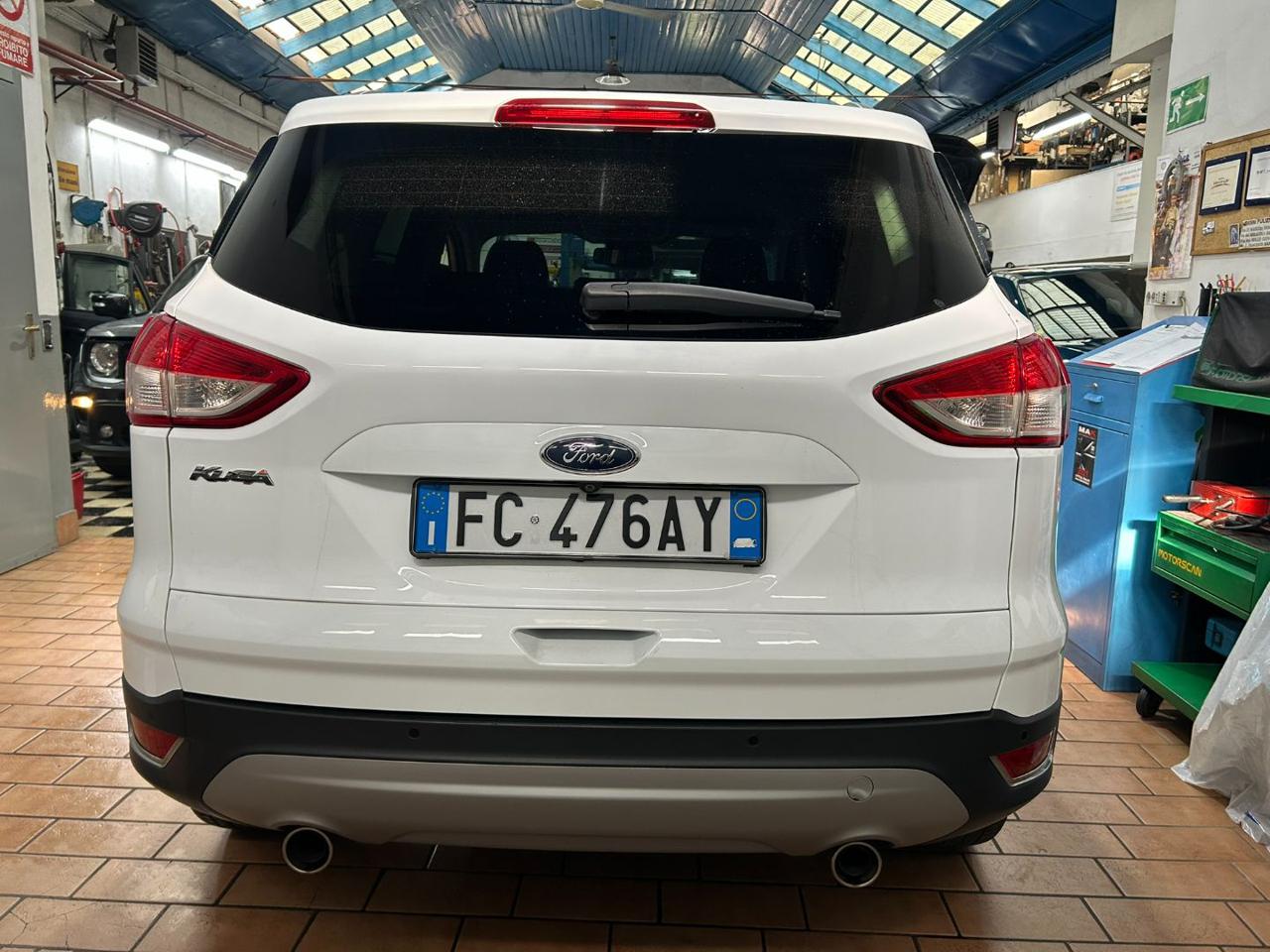 FORD Kuga 2.0 TDCI 150 CV S&S 4WD Powershift Titanium EURO6 - 6