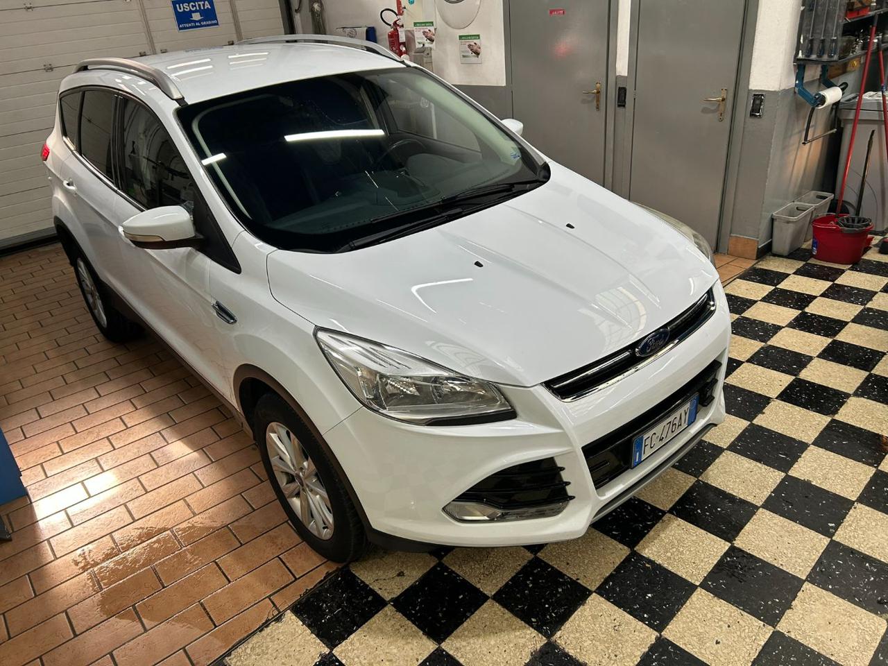 FORD Kuga 2.0 TDCI 150 CV S&S 4WD Powershift Titanium EURO6 - 2