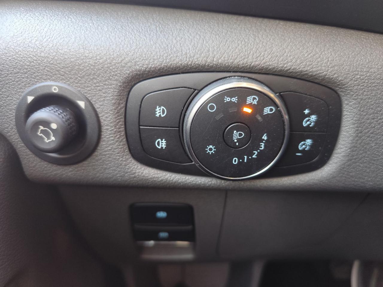 MCLOUIS MC4 365 2025 FORD CAMBIO AUTOMATICO - 31